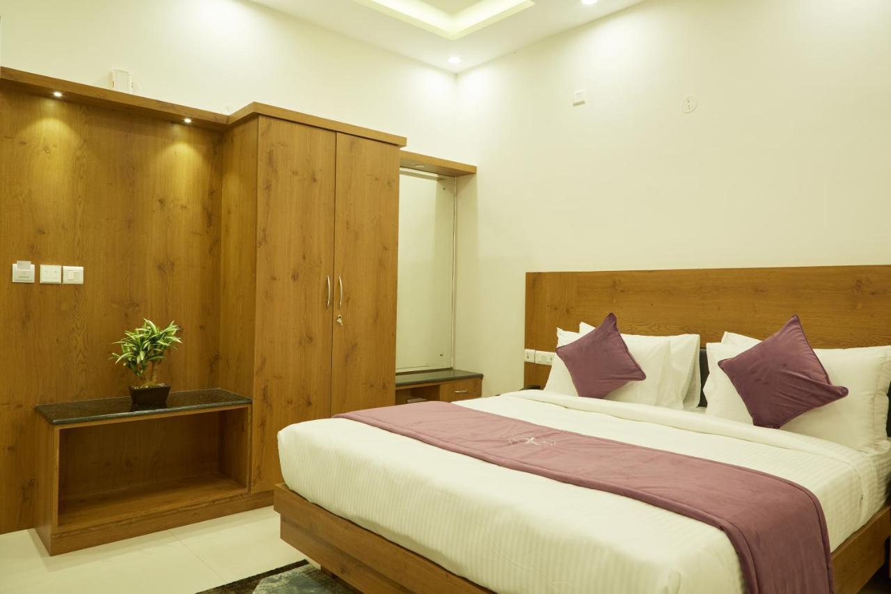 Vovo Premier Hotel Bengaluru Zewnętrze zdjęcie