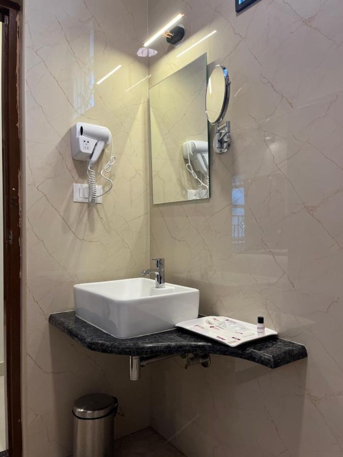Vovo Premier Hotel Bengaluru Zewnętrze zdjęcie